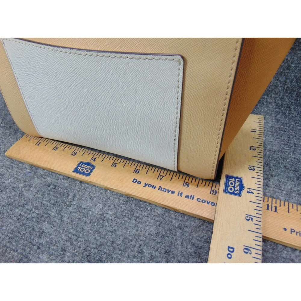 Michael Kors Selma Crossbody Tan Beige White Leather Saffiano Satchel Bag Flaw‎